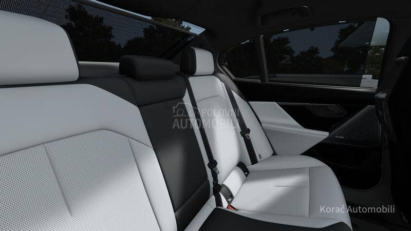 BMW M5 KERAMIKA/KARBON/PANO