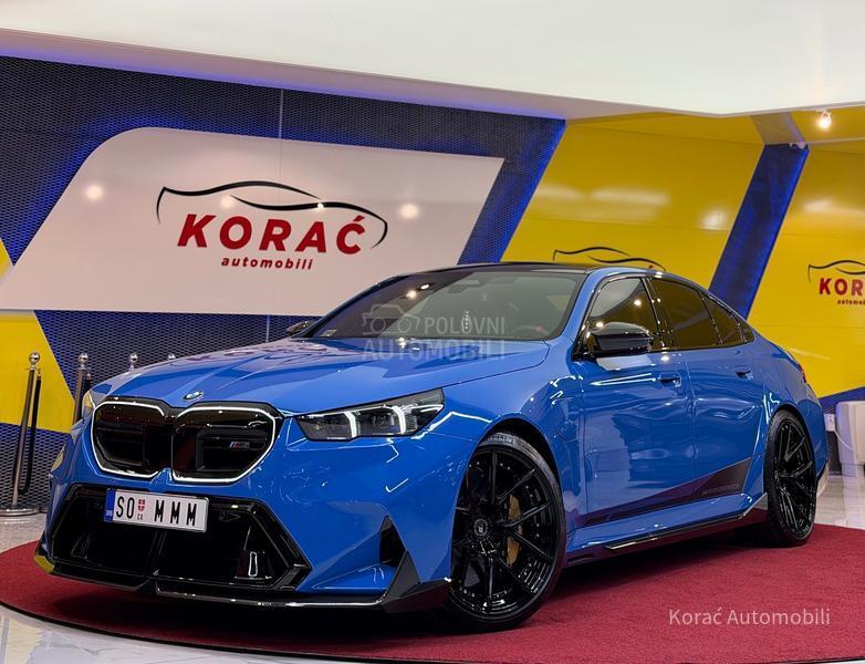 BMW M5 PERFORMANCE/AKRAP