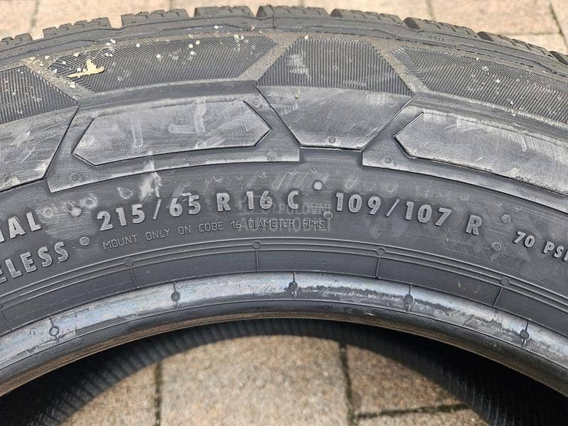 Continental 215/65 R16 Zimska