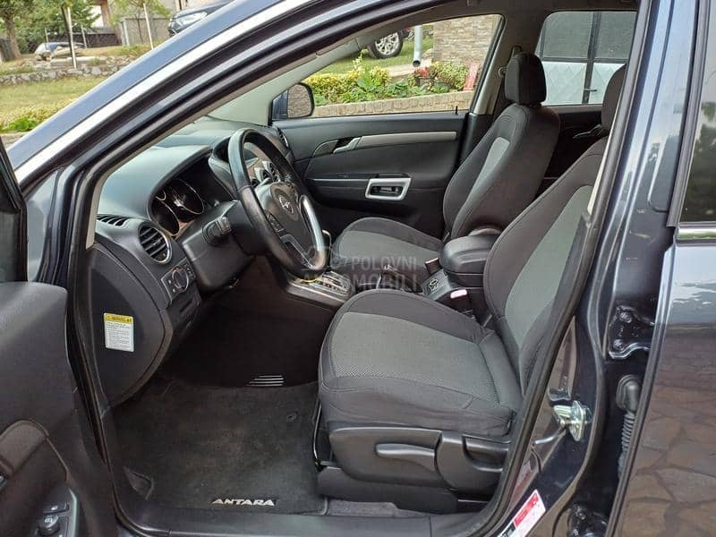 Opel Antara 2.0 / 4X4 / CH