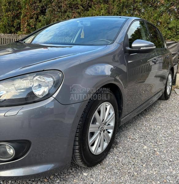 Volkswagen Golf 6 1.6 TDI BLUEMOTION