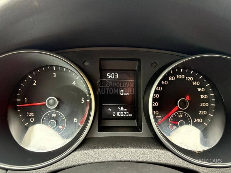 Volkswagen Golf 6 1.6 TDI BLUEMOTION
