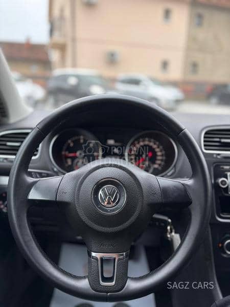 Volkswagen Golf 6 1.6 TDI BLUEMOTION