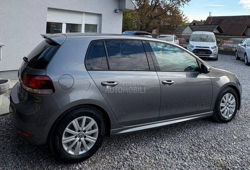 Volkswagen Golf 6 1.6 TDI BLUEMOTION