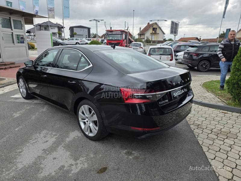 Škoda Superb REZERVISAN