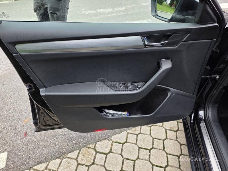 Škoda Superb REZERVISAN