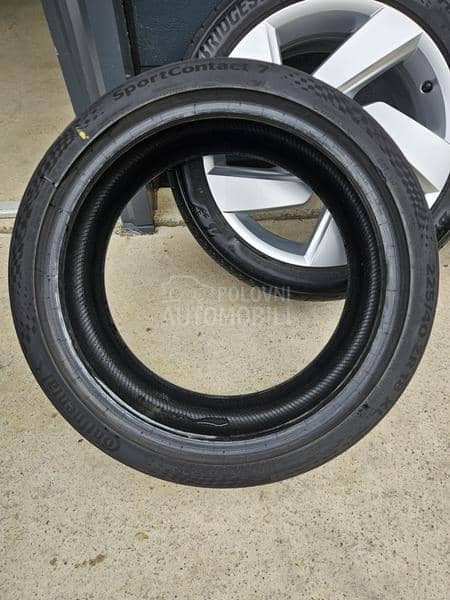 Continental 225/40 R18 Letnja
