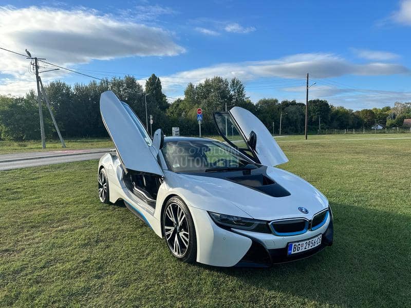 BMW i8 laser
