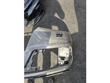 prednji branik za Audi Q7 od 2015. do 2020. god.