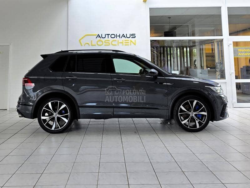 Volkswagen Tiguan R 4Motion Akrapovic