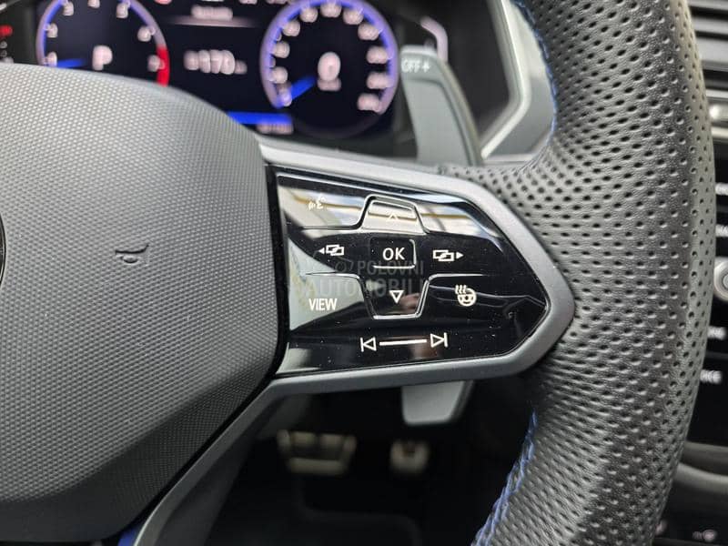 Volkswagen Tiguan R 4Motion Akrapovic