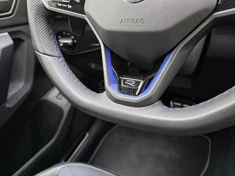 Volkswagen Tiguan R 4Motion Akrapovic