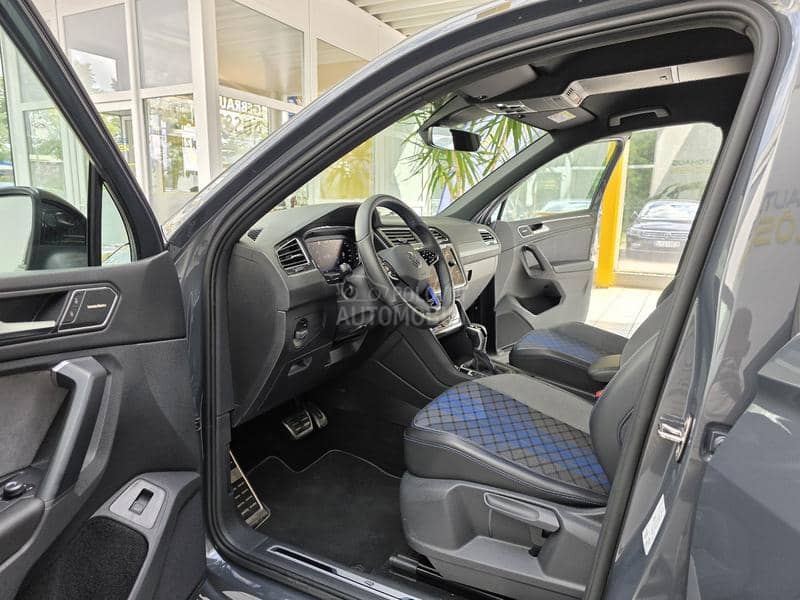 Volkswagen Tiguan R 4Motion Akrapovic