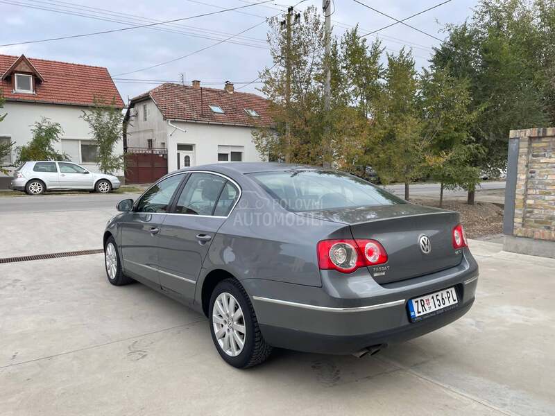 Volkswagen Passat B6 2.0  TDI   HIGHLINE