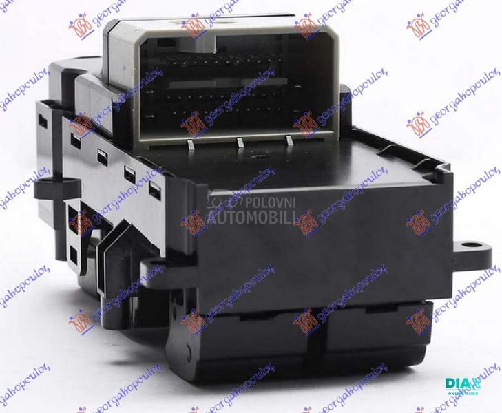 PREKIDAC U PREDNJIM VRATIMA (4