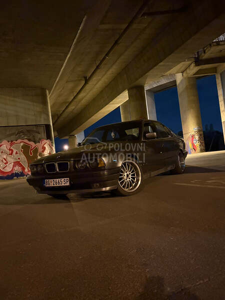 BMW 525 
