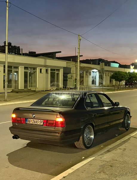 BMW 525 
