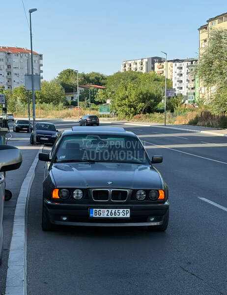 BMW 525 