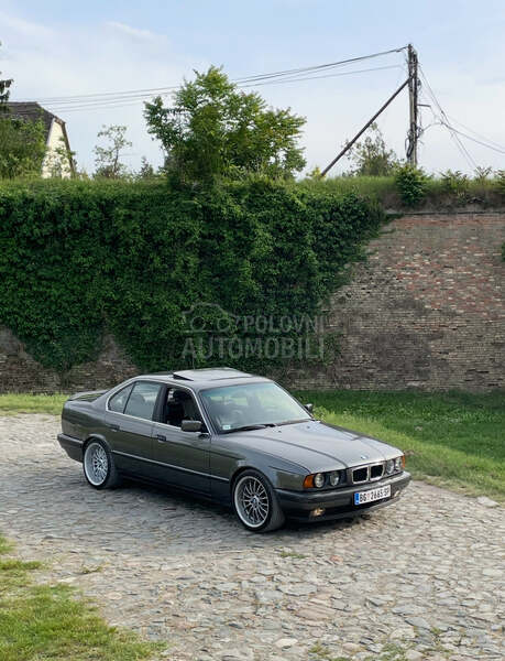 BMW 525 