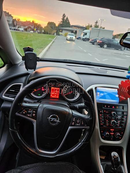 Opel Astra J 1.7 cdti