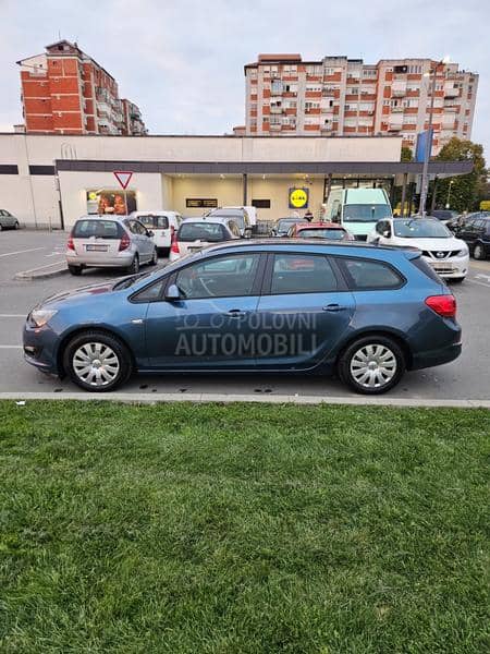 Opel Astra J 1.7 cdti