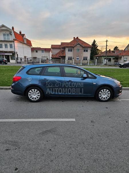 Opel Astra J 1.7 cdti