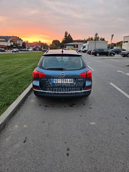 Opel Astra J 1.7 cdti