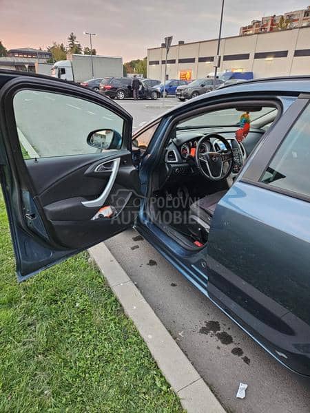 Opel Astra J 1.7 cdti