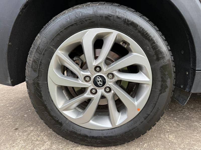 Hyundai Tucson 1.7 CRDI NOV