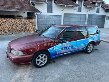 Volvo V70 
