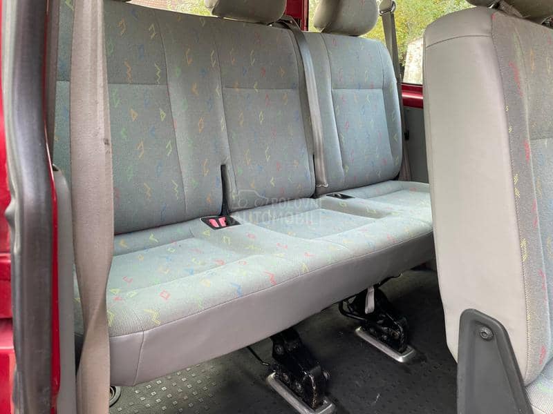 Volkswagen Transporter T5 2.5  TDI LONG