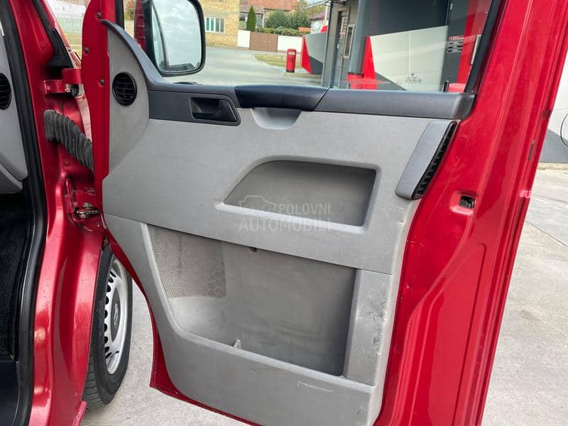 Volkswagen Transporter T5 2.5  TDI LONG