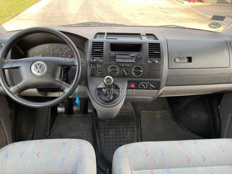 Volkswagen Transporter T5 2.5  TDI LONG