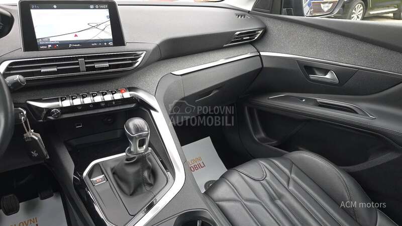 Peugeot 3008 1.5 Bluehdi led/pano