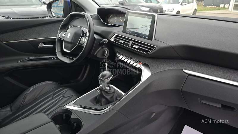 Peugeot 3008 1.5 Bluehdi led/pano