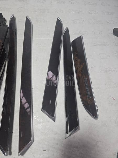 A6 C6 4F MAHAGONI LAJSNE