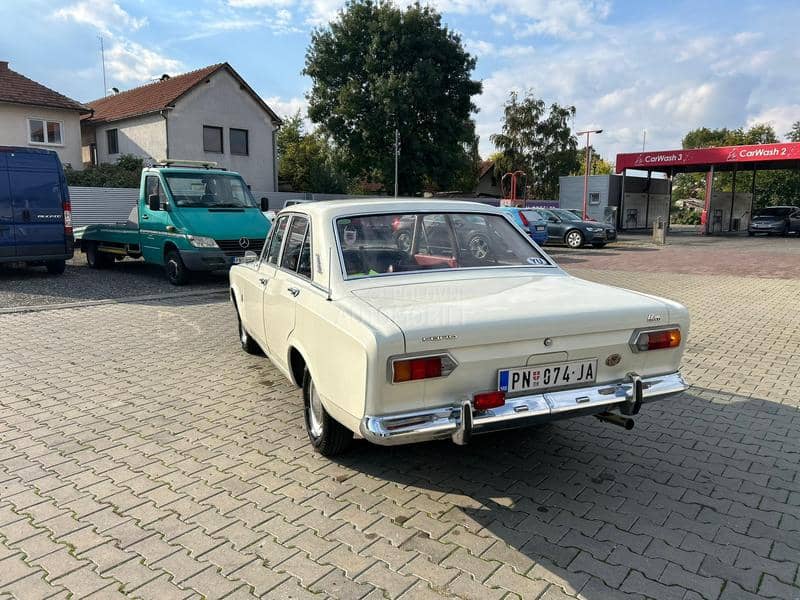 Ford Taunus M 17