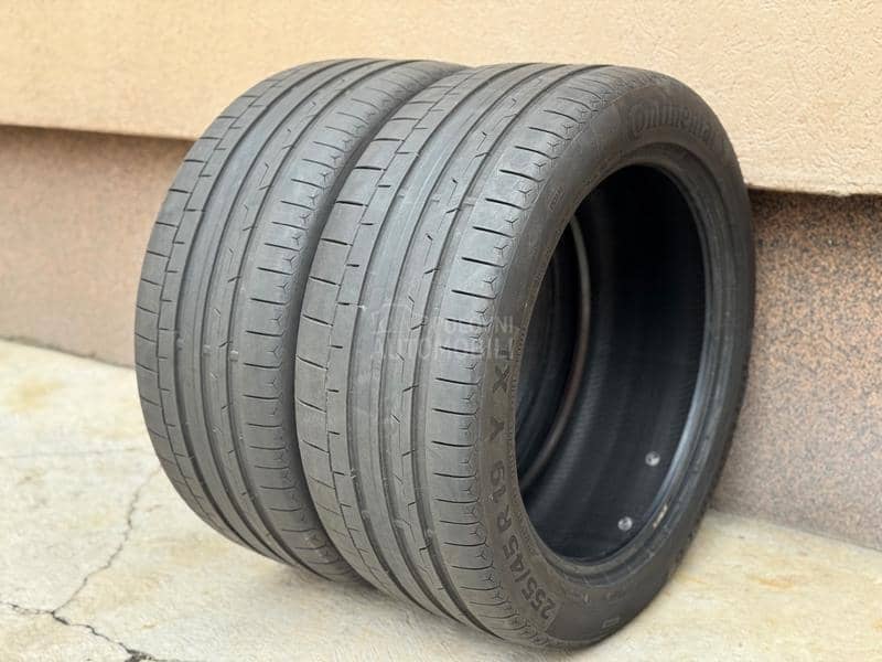 Continental 255/45 R19 Letnja