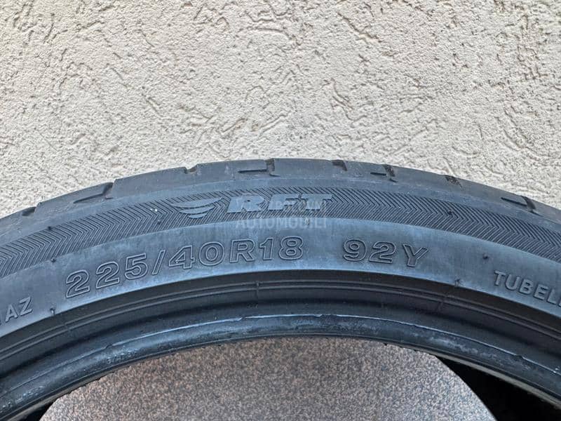 Bridgestone 225/40 R18 Letnja
