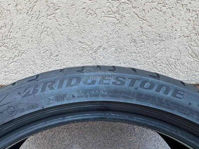Bridgestone 225/40 R18 Letnja
