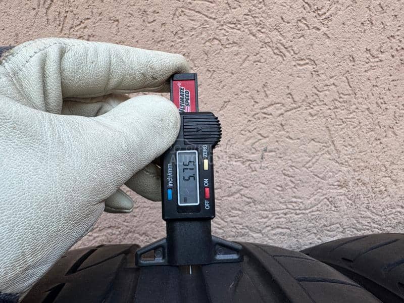 Bridgestone 225/40 R18 Letnja