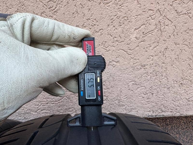 Bridgestone 225/40 R18 Letnja