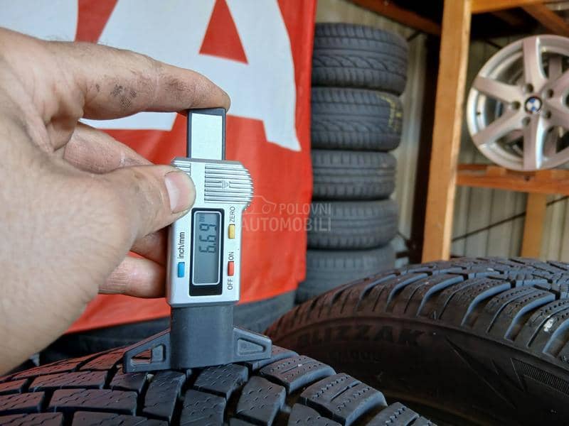 Bridgestone 195/55 R16 Zimska