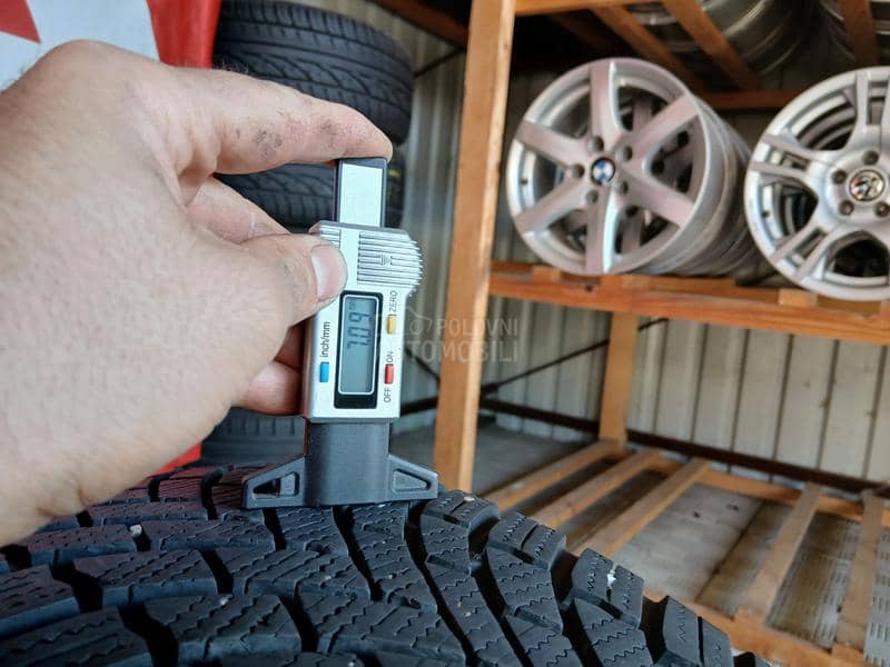 Bridgestone 195/55 R16 Zimska