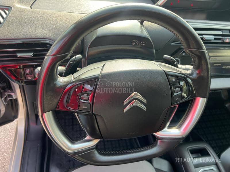 Citroen C4 Picasso 1.6 HDI   N A V I