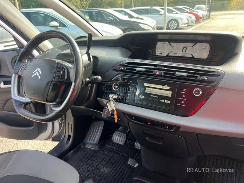 Citroen C4 Picasso 1.6 HDI   N A V I