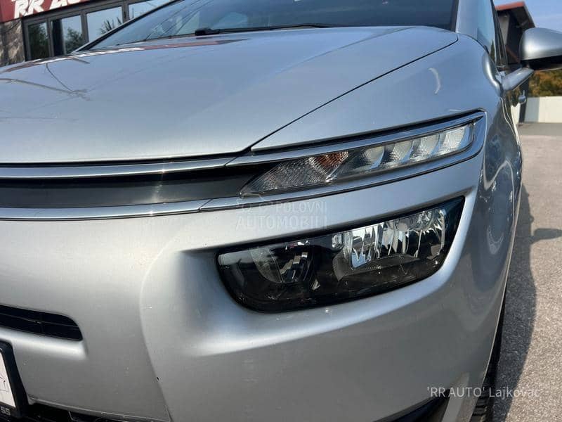 Citroen C4 Picasso 1.6 HDI   N A V I
