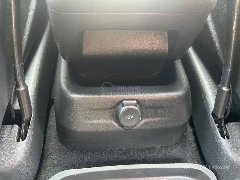 Citroen C4 Picasso 1.6 HDI   N A V I