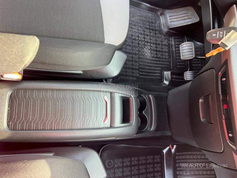 Citroen C4 Picasso 1.6 HDI   N A V I