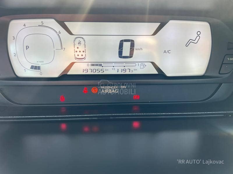 Citroen C4 Picasso 1.6 HDI   N A V I